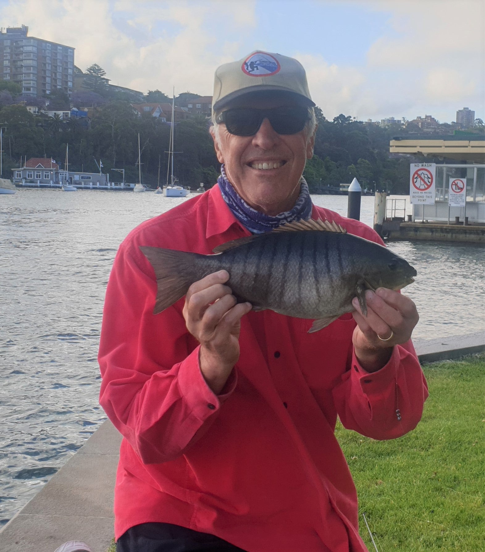 Send Ludes fishing photo 7