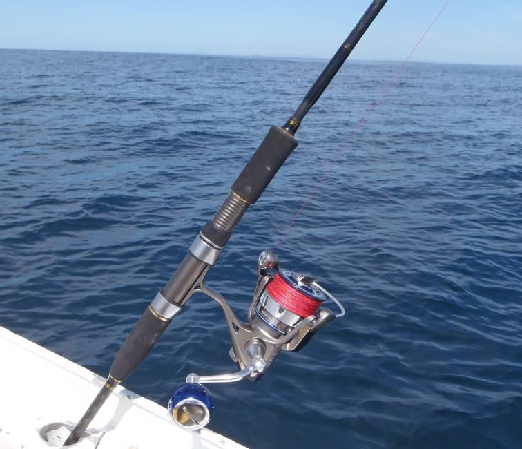 bay fishing rod and reel combo Ryobi 4000 with 6 foot bay jig reel and rod combo
